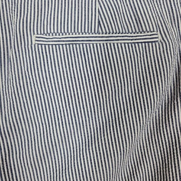 Talbots Petites Sz 6P Signature Seersucker Capri Pants Blue & White Striped - Picture 7 of 8